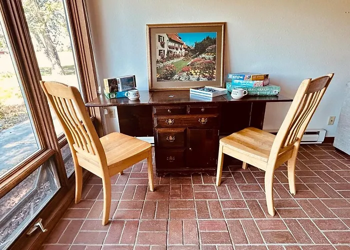 Family With Mountain Views! Holiday home Cody